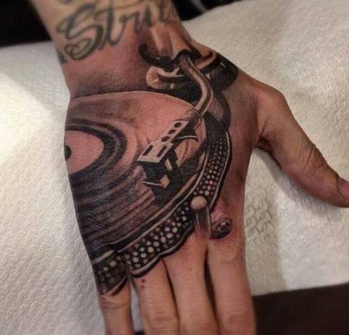 real-hiphophead:  #MusicIsLife 