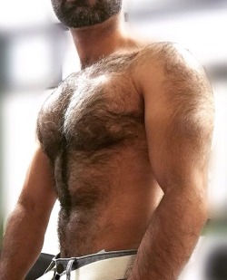 Extremely Hairy Men