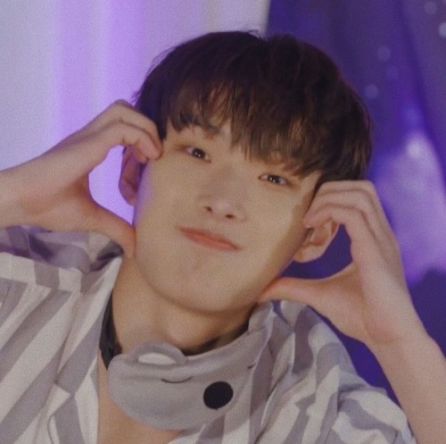 I'm A New Atiny And....... My Heart HURTS MINGI'S SO CUTE WHEN HE DOES THIS
