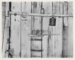 loverofbeauty:  Walker Evans:  Kitchen Wall,