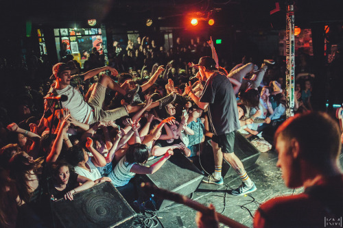 kellymason:  Neck Deep by Kelly Mason El Corazon - Seattle, WA Website • Tumblr • Twitter • Instagram • Etsy 