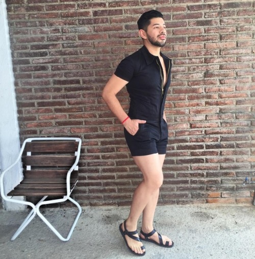men-in-sandals: Wow fetish Sexy in his man romper