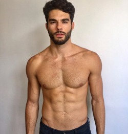 bruwho:  Pedro Aboud