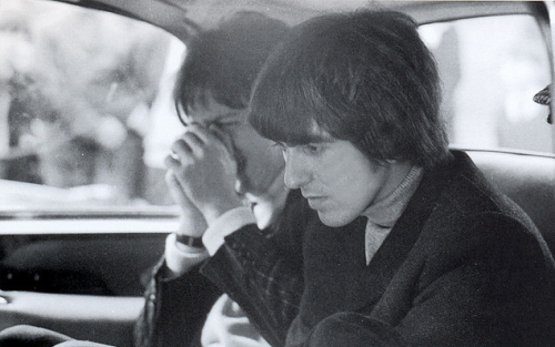 onlypaulmccartney:George Harrison and Paul McCartney.