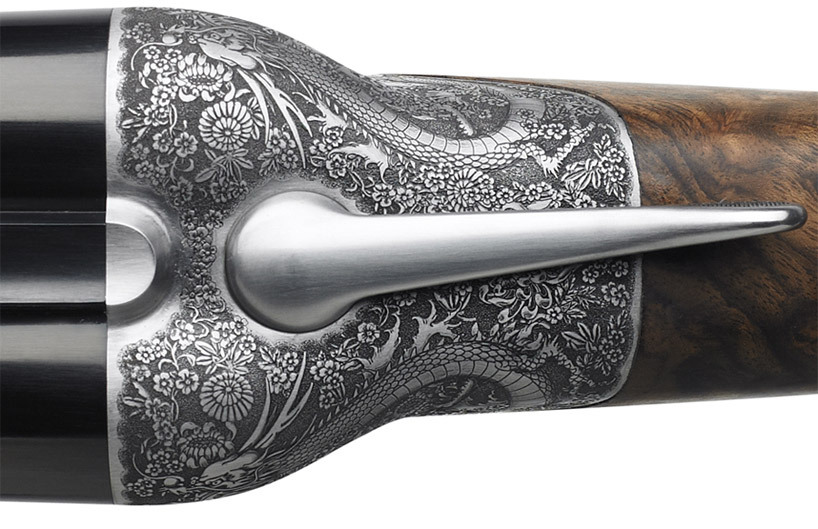 cubebreaker:  Engraved Beretta shotgun 486 with Asian-inspired design by Marc Newson.