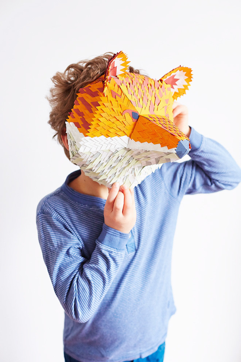 brwnpaperbag:Paper animal masks by Mlle Hipolyte. 