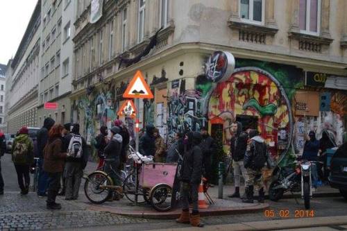 fuckyeahanarchopunk:  Resist the eviction of the Pizzeria Anarchia squat on 28.07.2014 // Vienna