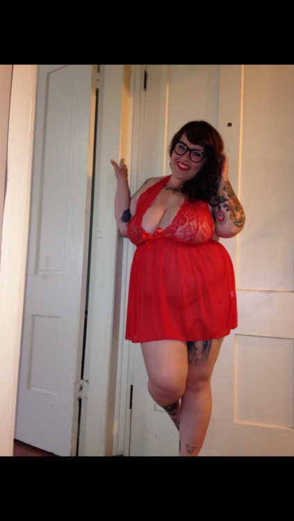 supersecretsexfriend: Ok I think I’ve posted enough of this cute red thing. ❤️