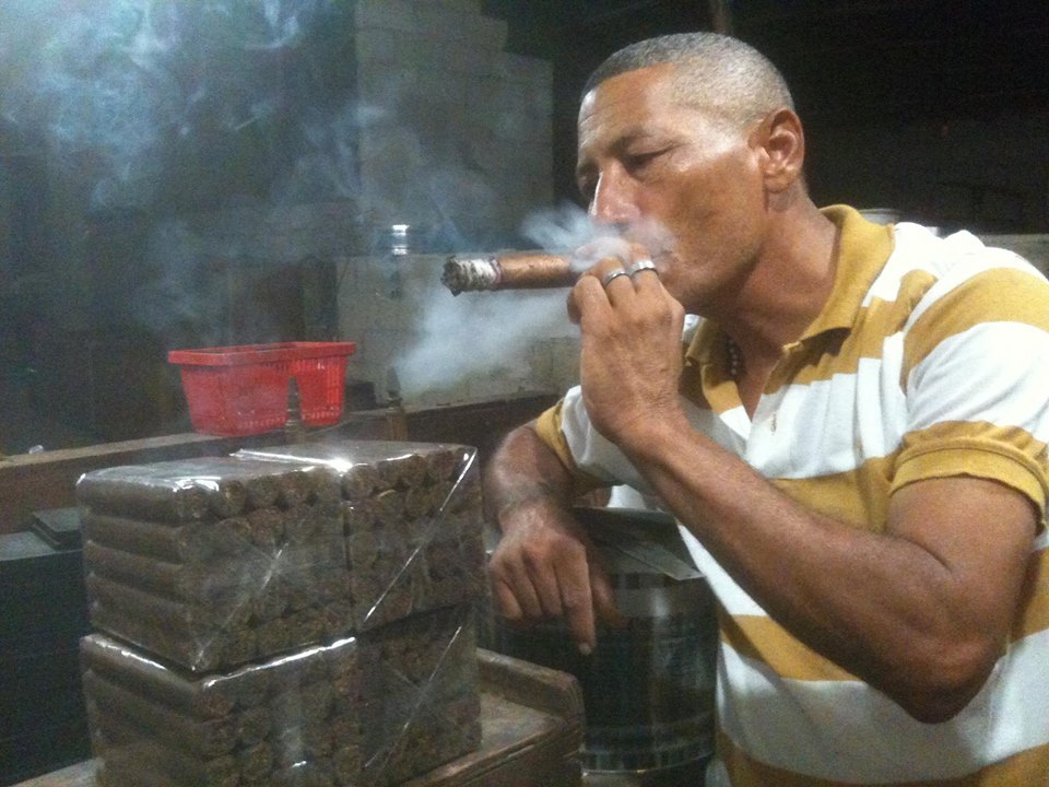 niggabytchcharlene:  smoKING! 