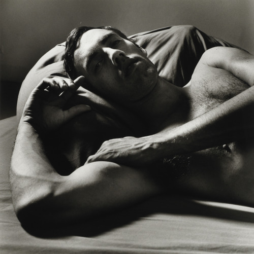 abridurif:  Peter Hujar, David Wojnarowicz Reclining (II), 1981