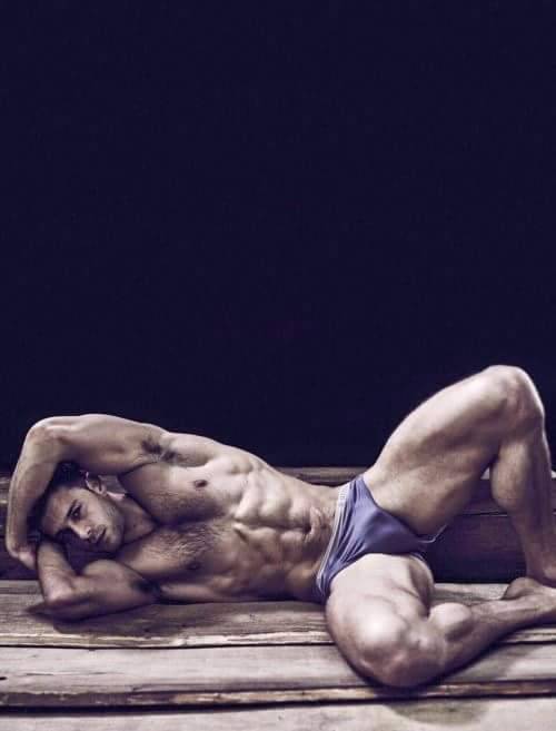 Super Muscle Hunk