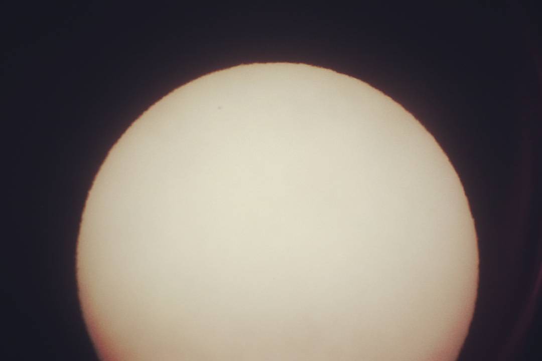What the sun looks like through my telescope. #matahari #sol #sun  (at Jln Jendral