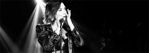 llinstead:  ‘Cause baby you’re my sanity. You bring me peace, sing me to sleep. Say you’ll be my nightingale…   💕🌺