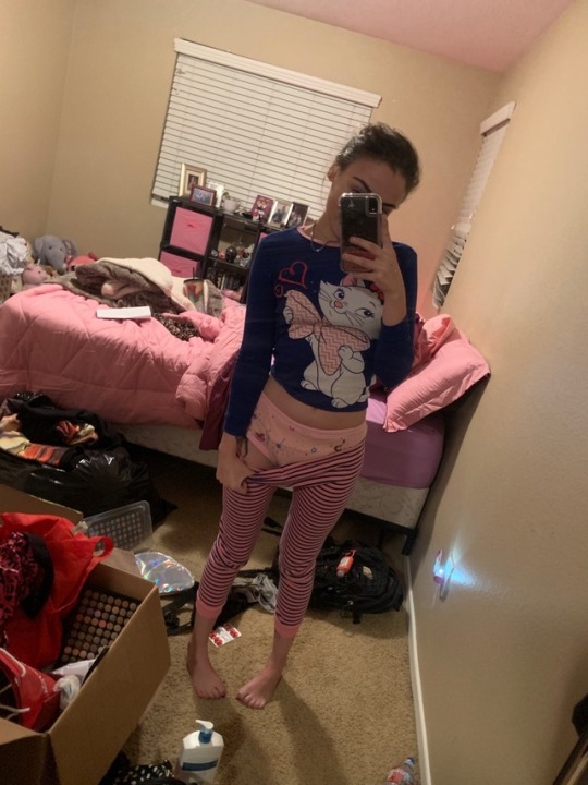 bby-lttl-spc:  Ignore how messy my room is but I just love my training pants and my little jammies 