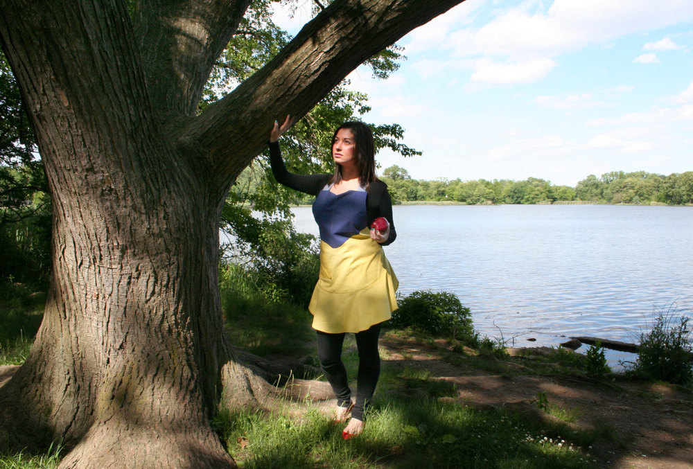 geek-studio:  Disney Princess Aprons by Jordandene