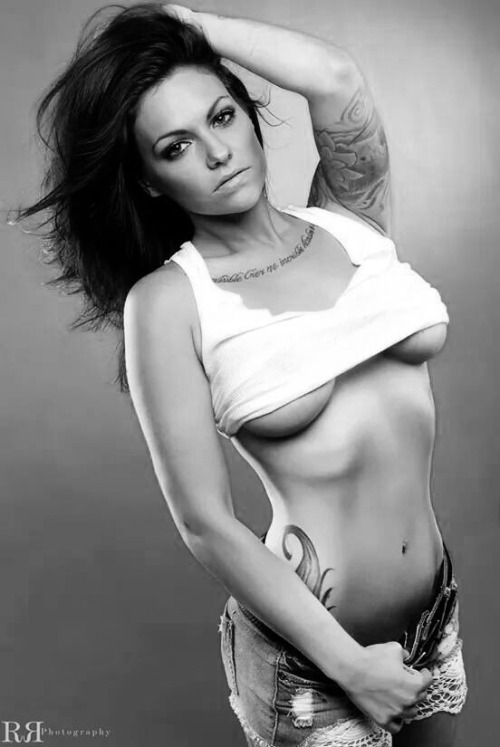 tattooedladiesmetal:  Pandora Blue