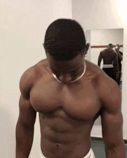 rainbowllamacollection:  know-your-place-and-accept-it:  musclebuds:Moses Reblog if you would go with him into the stall   Lets go.