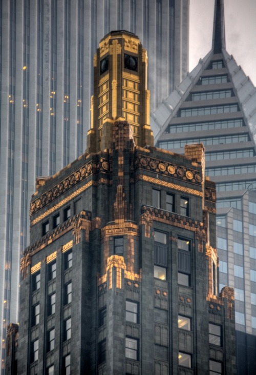 colorel11:Carbide&carbon building 