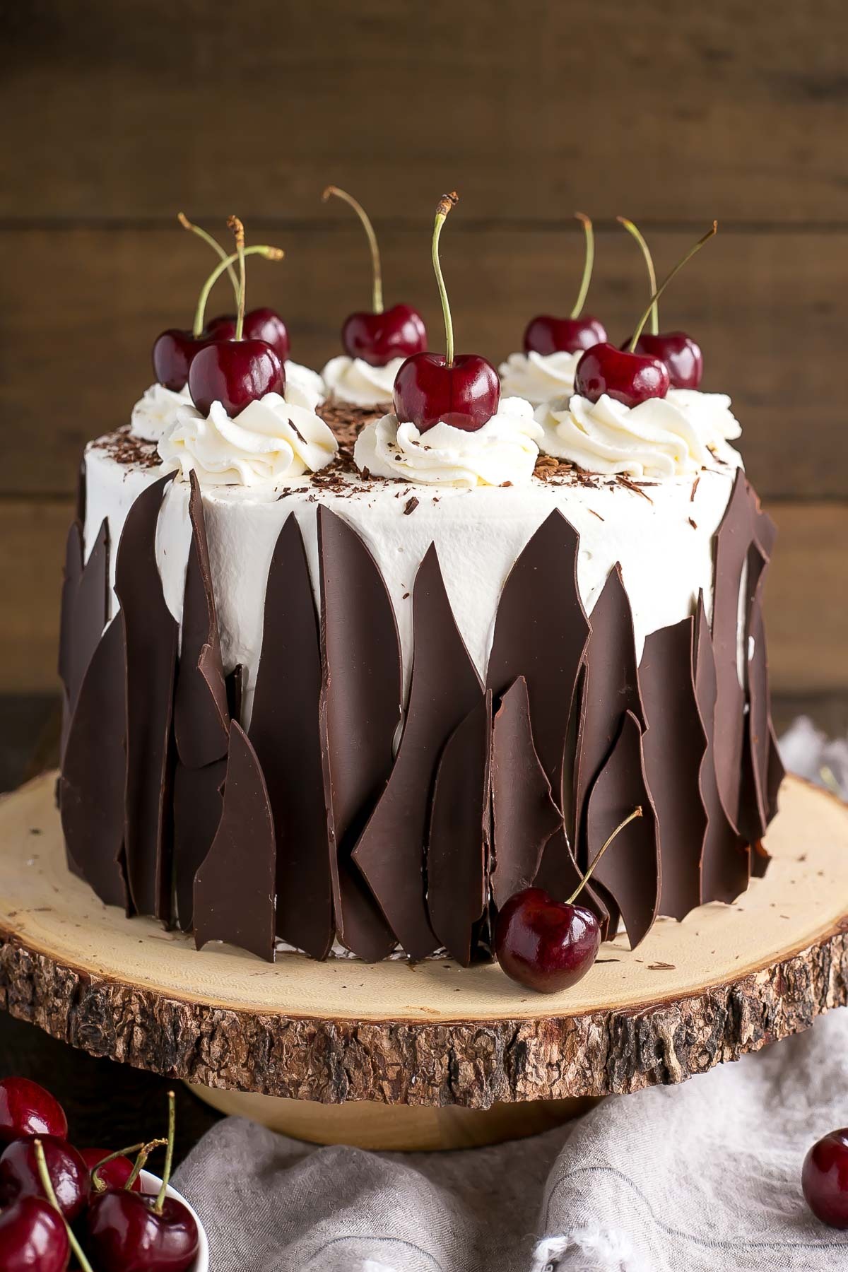sweetoothgirl:  Black Forest Cake