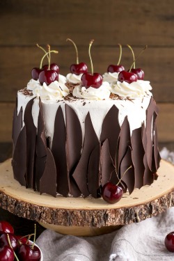 sweetoothgirl:Black Forest Cake