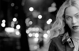 beyoncexknowles:  You can’t put your finger on who I am. I can’t put my finger on who I am. I am complicated.  