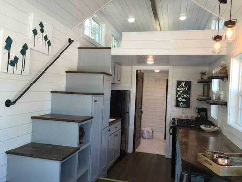 Porn dreamhousetogo:  Tiny House Retreat in Greer, photos