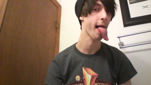 dovesinmorning:  Yeah, I know I scarred you for life.  Blame the anon that asked for thisand ye