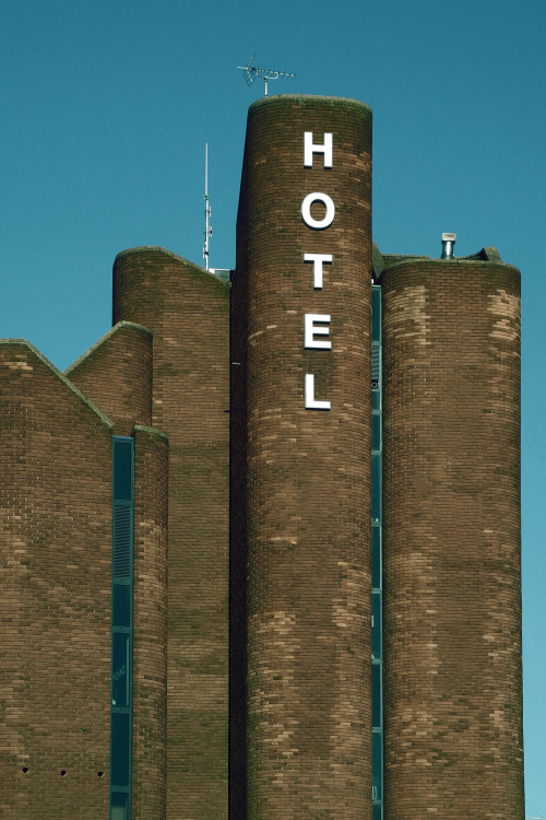 scavengedluxury:Icon Hotel, Luton. October 2012.