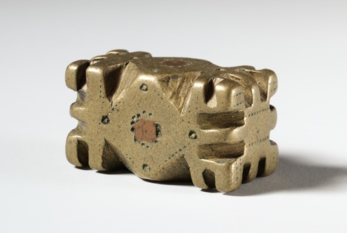 cma-african-art: Gold Weight: Geometric, 1800, Cleveland Museum of Art: African ArtThe wealth and po
