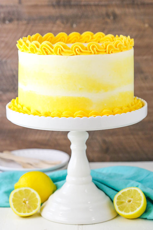 sweetoothgirl:    LEMON CAKE WITH LEMON BAVARIAN CREAM