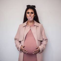 maternityfashionlooks:  Pink outfit for our