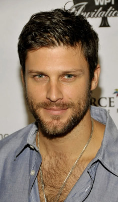 bdsmfratsmuscles:  marigay:  Greg Vaughan  Love him! he’s always been one of my favorites on my hottest actors list. Wish he had many more roles.  