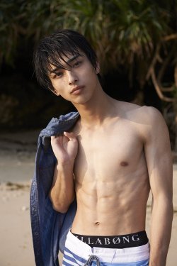 365daysofsexy:  RYUSEI YOKOHAMA