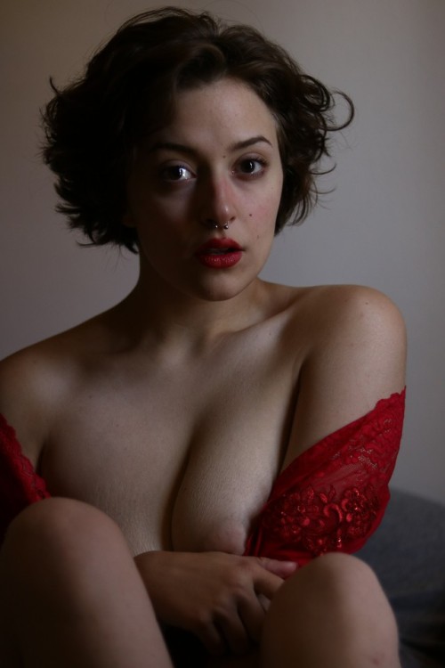 nubilefae:I prefer richer reds