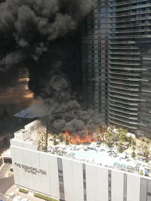 we-find-wildness:pool deck fire at Cosmopolitan Hotel in Las Vegas, July 25 2015http://abc7news.com/