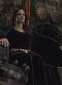periodcostumelover:Morgan Pendragon’s black dress from Camelot 1x02