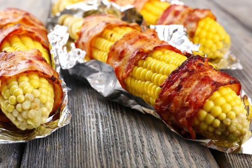 foodffs:  Instant Pot Corn on the Cob Wrapped in Bacon My Instant Pot corn on the cob wrapped in bacon recipe is a delicious treat for the barbecue, to have as a side dish or something special for when you want that heavenly butter moment.Really nice