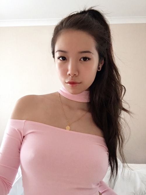 veeforvictoria: tranqvil: BBY PINK  • Insta - debbie.li ♡ ♡ ♡