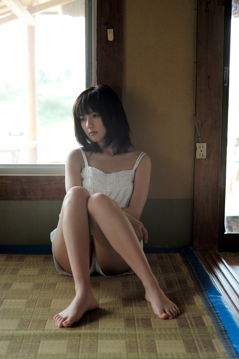 nisseboxx:  Erina Mano - Wani Books Gravure Channel Vol.130 - April 2015-Week 3 