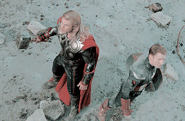 oaknshld:  6/100 favourite films → the avengers (2012)  &ldquo;if it’s
