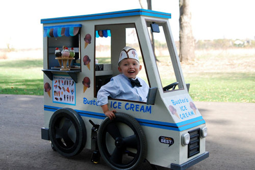 kirkwa:Awesome Halloween Ideas For Handicapped ChildrenHow cool is this!I have a friend who has a li
