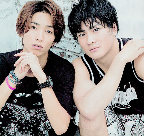 six-tones:   QLAP [ c ]