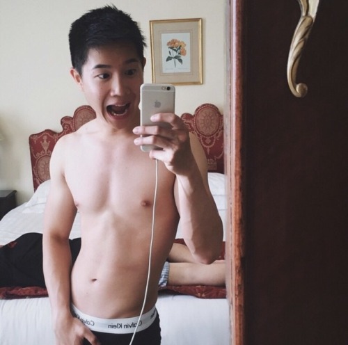 weechongliang: morebananas:  heysgboy: Eliseus Lean @eliseusl he is HIV+  This is the most perfect b