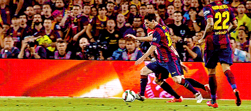 messithehumble:  “…players like Messi show there is individuality too. He is a virtuoso player who is determined and fast with the ball at his feet….he is a mixture of Maradona and Cruyff.”–Laporta 