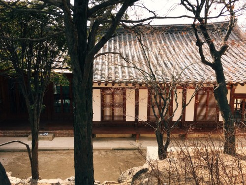 Completed in 1916, the Baek In-je House was originally the home of Han Sang-ryong, nephew of the not