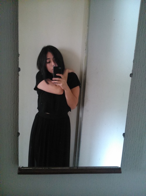 Blurry pics, but anyway. Chilean, bisexual girl. it makes me kinda nervous to post pictures of myself online, i’ve been having trouble with my body image bc anxiety issues and ED, but im getting out of there, one step at a time. Im latina, im bisexual,