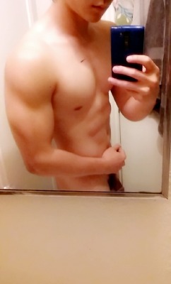 626guys:  Straight 21 Korean American student with an amazing body from Reddit.  His Reddit ID is:  yaknowNothinJonSnow