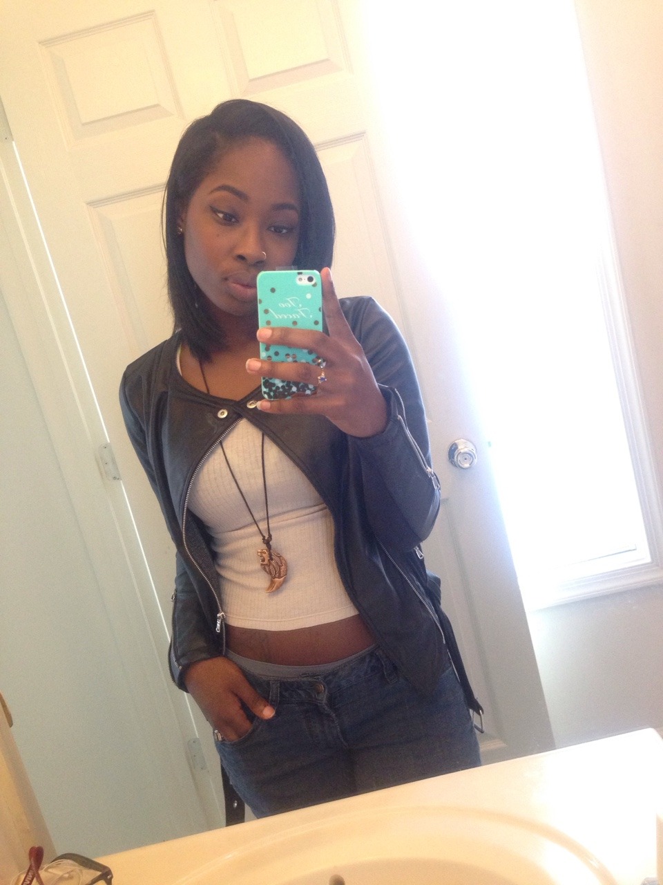 nigerian-aphrodisiac:  Unapologetically Steezing.   IG: _unfriendlyblaxkhottie