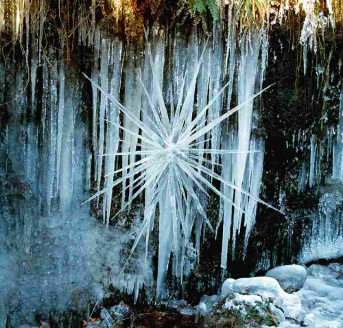Snow Sculptures By Andy Goldsworthy