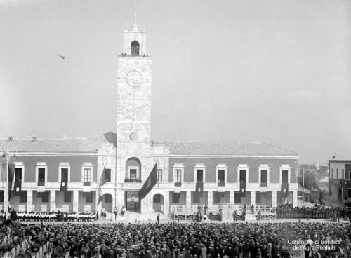 The inauguration of Littoria (Italy, December 1932), a city created by Mussolini&rsquo;s fascist par